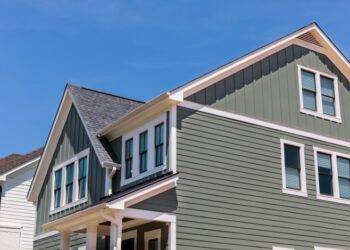 20 Unique House Siding Options - NewHomeSource.com